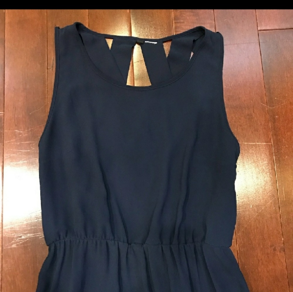 Maxi dress with awesome back detail - Picture 3 of 4